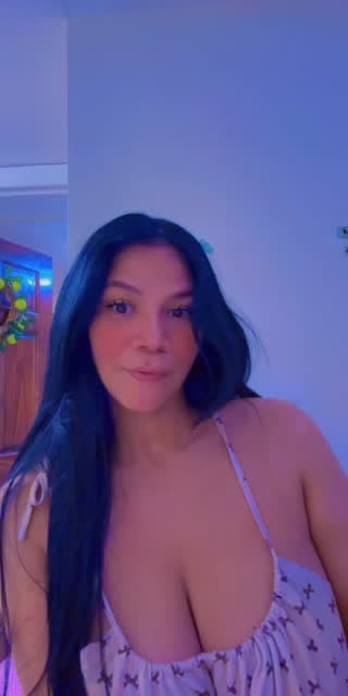 @neidy.fernandez4 TikTok live