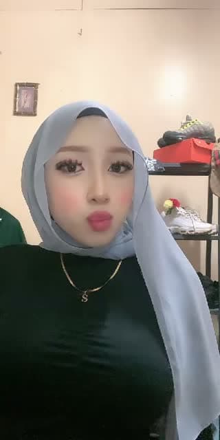 TikTok live: 💔 by @scshayang