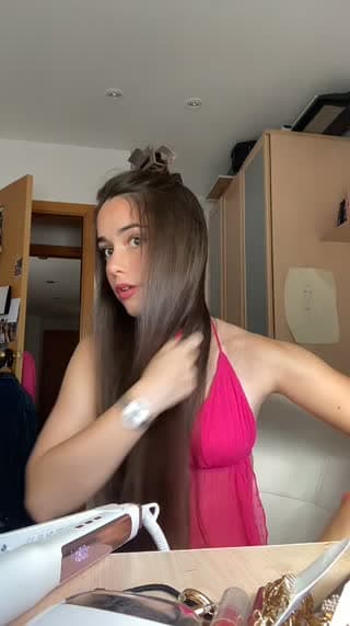 @jessiinnie TikTok live from 2026-06-21