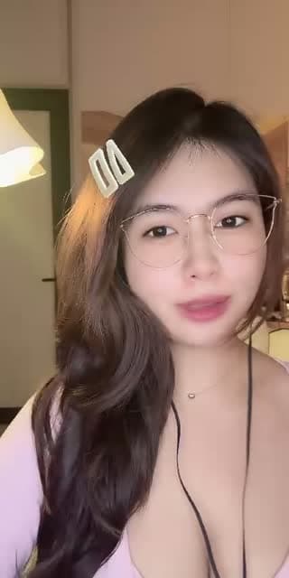@traneeeee.05 TikTok live