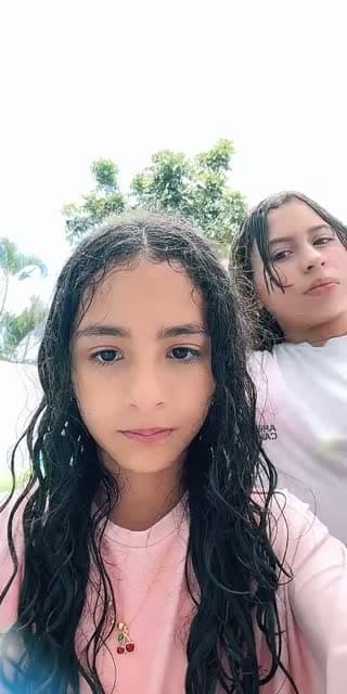 TikTok live: Las mamisss by @michi31_04