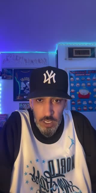 @ronesherofficial TikTok live