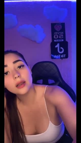 Colombia TikTok live: ¡Volvimos!🧸💫 by @laurapgp