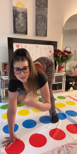 @thalia.rosa.almeida TikTok live