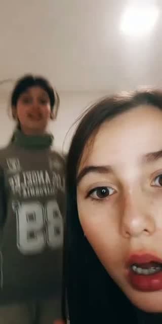 @flor.muri.maca TikTok live