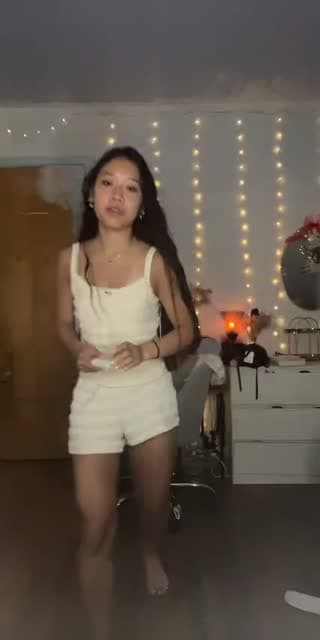 @flower.t.s TikTok live stream
