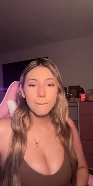 TikTok live: Chat with me by @kendrapicasso