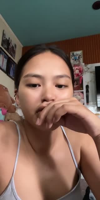 TikTok live: rating IG, follow @someonesbtch by @slawtttttty