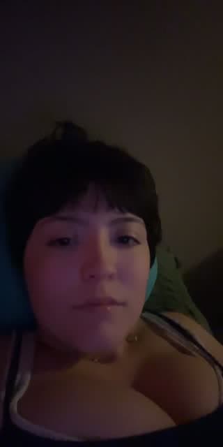 TikTok live: Hi by @mya_the_papaya