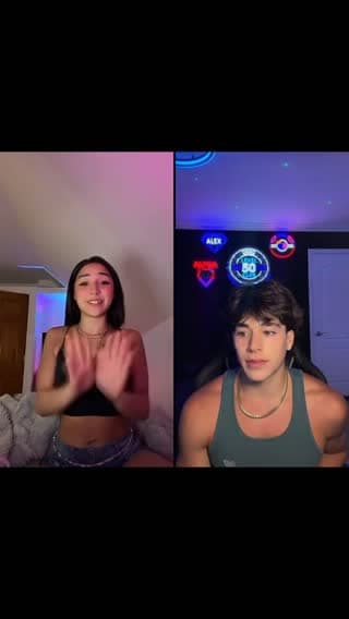 TikTok live: I’m back by @annaofc____