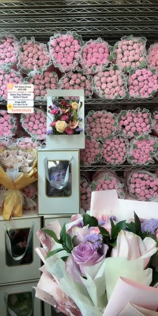 @flowershopsg TikTok live stream