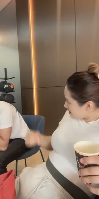 @sashaashaaaa TikTok live
