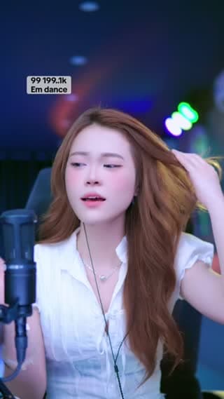 TikTok live: Xem em nhảy để quên nyc by @0201dtam