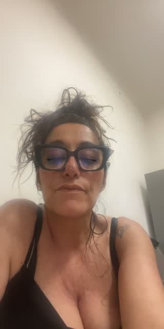 @simonalamedica23 TikTok live stream
