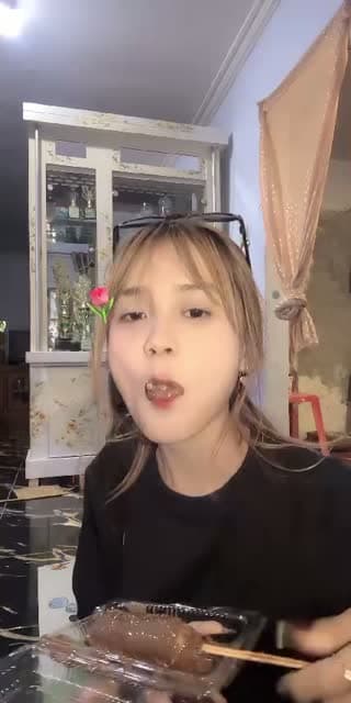 @sndyslfia.02 TikTok live