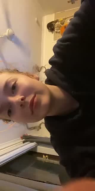 TikTok live: Surprise me by @billieonlive