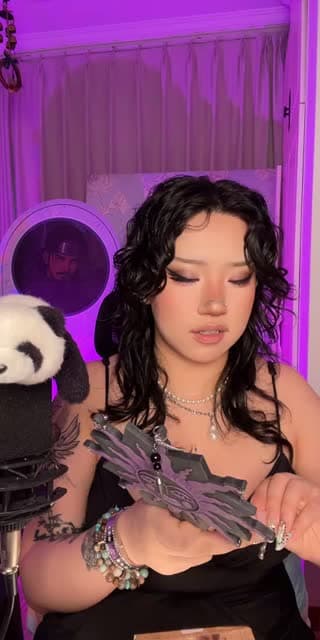 Chitchat w me🐈‍⬛ ✨ 💜