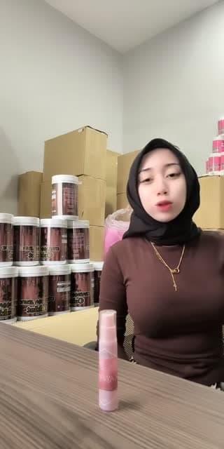 @azwienqistiena TikTok live stream