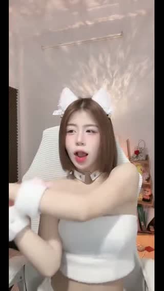 @chinhtho105 TikTok live