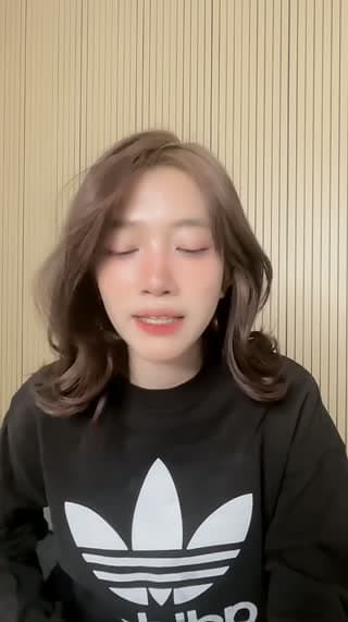 TikTok live: Hii by @aku.jepa