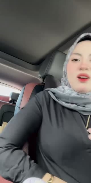 @ekinnmohamad_ TikTok live stream