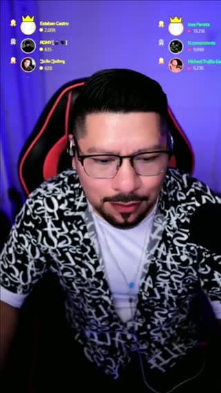 TikTok live: 𝙃𝙀𝙍𝙉𝘼𝙉𝘿𝙀𝙕𝟴𝟵🇬🇹 by @hernandez.oficial89