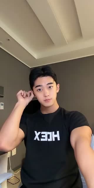 @seokkiiii TikTok live
