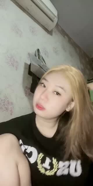 @elenmlni TikTok live