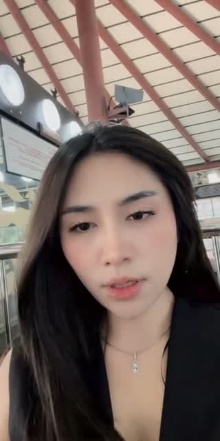 @v_eeraa0 TikTok live
