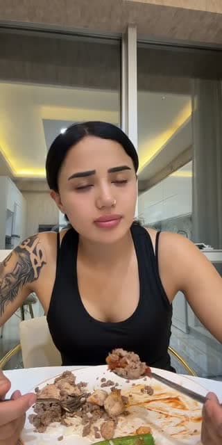 @melekazad TikTok live stream