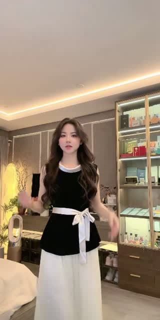 @unieahri TikTok live