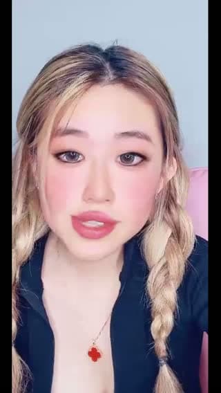 TikTok live: 🇺🇸🦊🎯fyp by @cookieandmilk818
