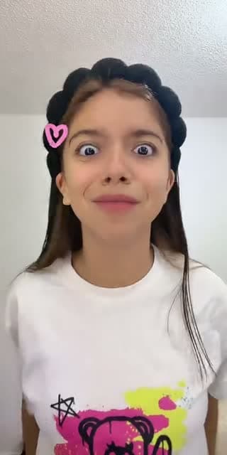 @kari_romu TikTok live stream