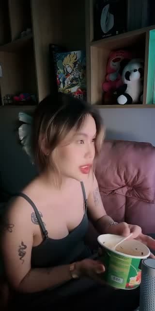 @yinalone24 TikTok live