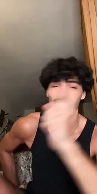 @kallive6 TikTok live stream