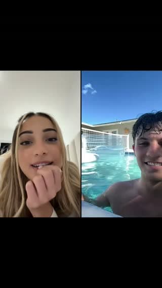 TikTok live: welcomeee inn by @chickenstripedfries