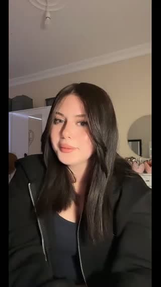 @usersste TikTok live stream