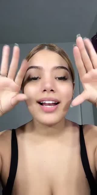 @ivanitaec TikTok live stream