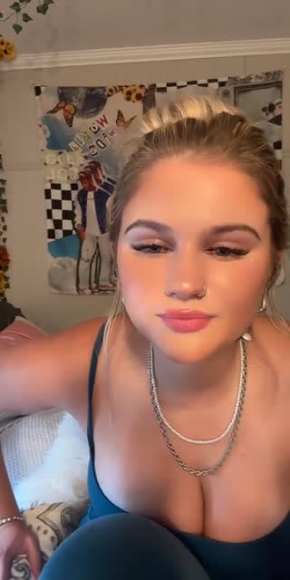@lilistpp TikTok live stream
