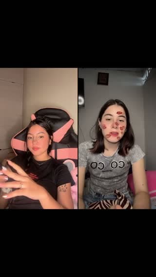 TikTok live: 🦦 by @paoag77