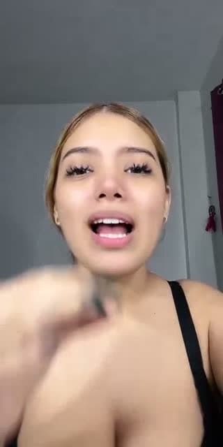 @ivanitaec TikTok live stream