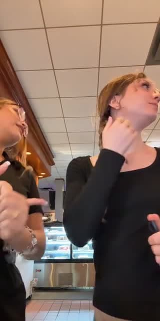 @8_ri4na TikTok live stream