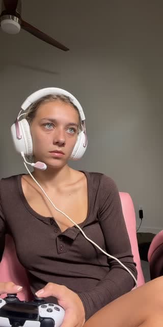 @gena_harris TikTok live from 2026-06-22