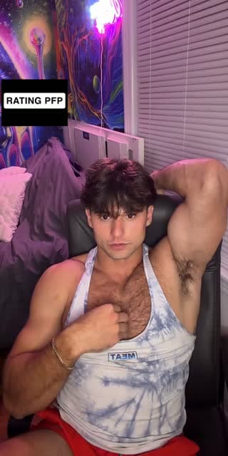 TikTok live: RATING PFP by @dentfitness