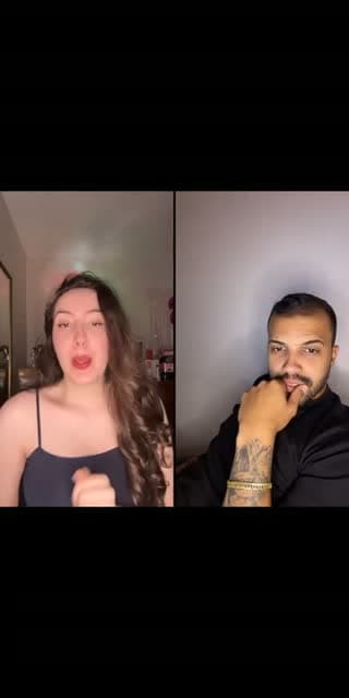TikTok live: Heyy 💖 Hola by @bella__cunhaa