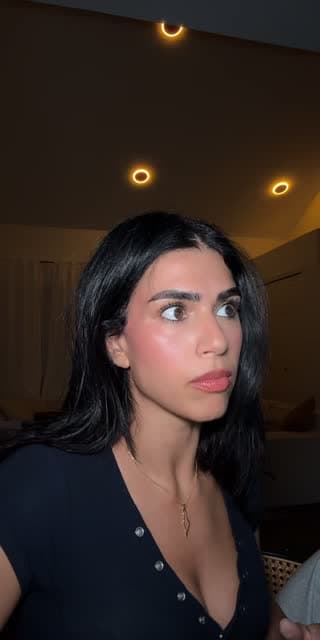 Hi