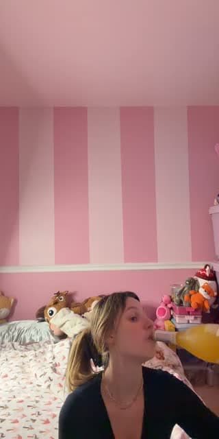 @badbitch42004 TikTok live from 2026-06-22