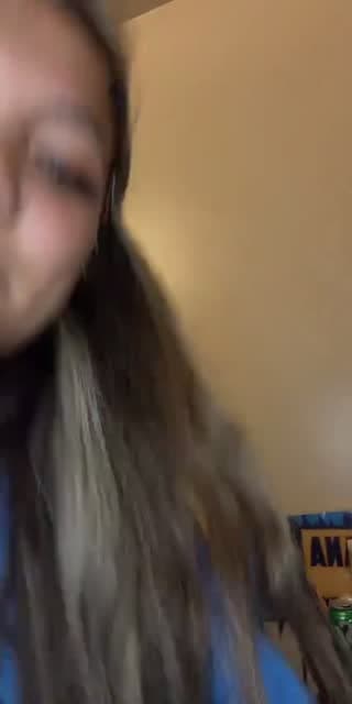 @skyla93 TikTok live stream