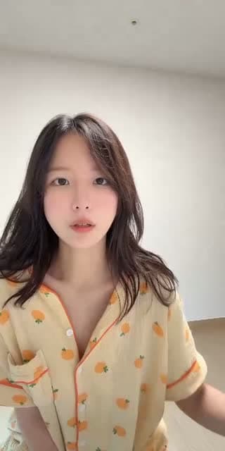 TikTok live: Make fun😘 by @tyoning_
