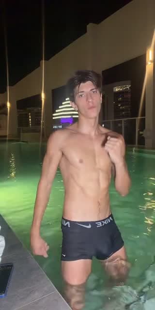 Pool Party!